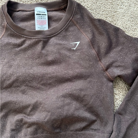 Gymshark Cropped Workout Top - Picture 2 of 3